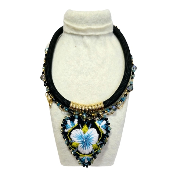 Handmade  Heart Necklace - Picture 2 of 6